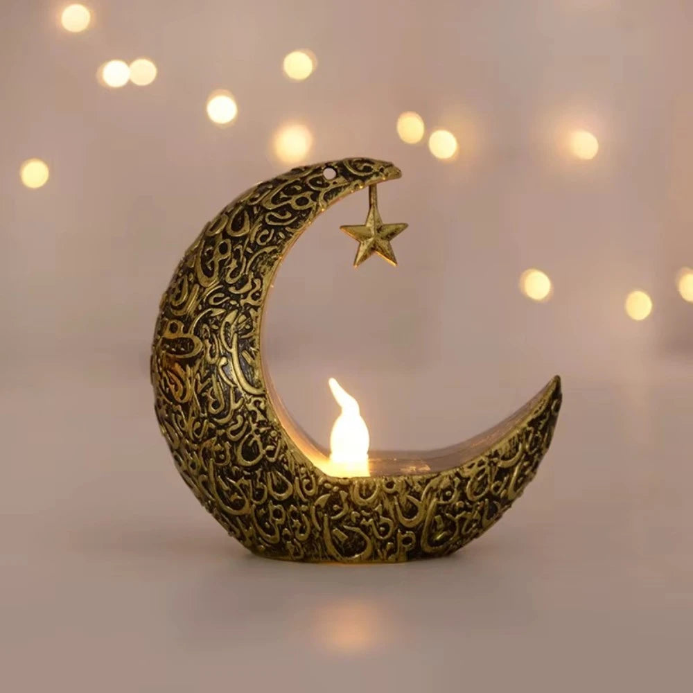 Bougeoir veilleuse LED Baraka coloris bronze doré vue de face allumée avec étoile suspendue et gravures orientales