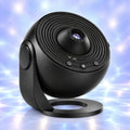 Veilleuse projecteur planétarium Galaxia noire sur support pivotant, lentille de projection et boutons minuterie 1 h ou 2 h, fond bleuté apaisant