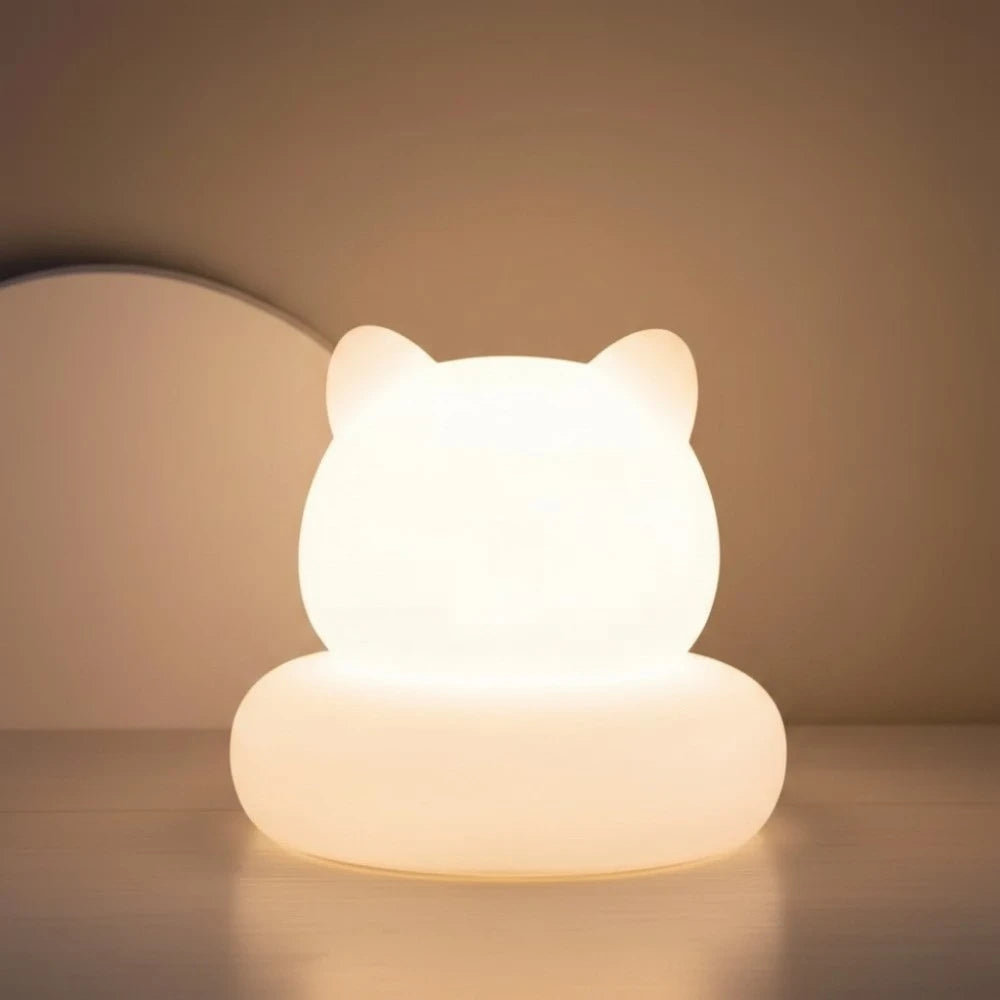 Vue arrière de la veilleuse LED chat Mimo, silhouette des oreilles et lumière diffuse chaude